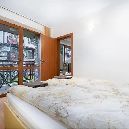 Snow Legend Apartment With Terrace Банско Екстериор снимка