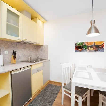 Snow Legend Apartment With Terrace Банско Екстериор снимка