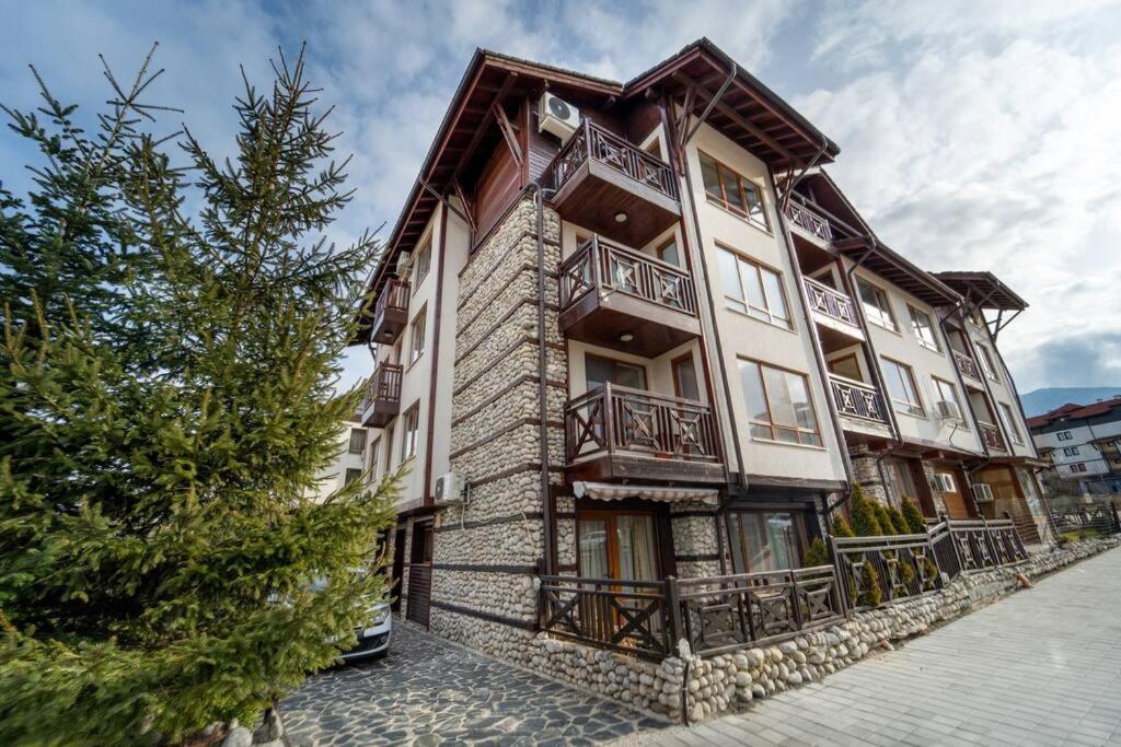 Snow Legend With Terrace Апартамент