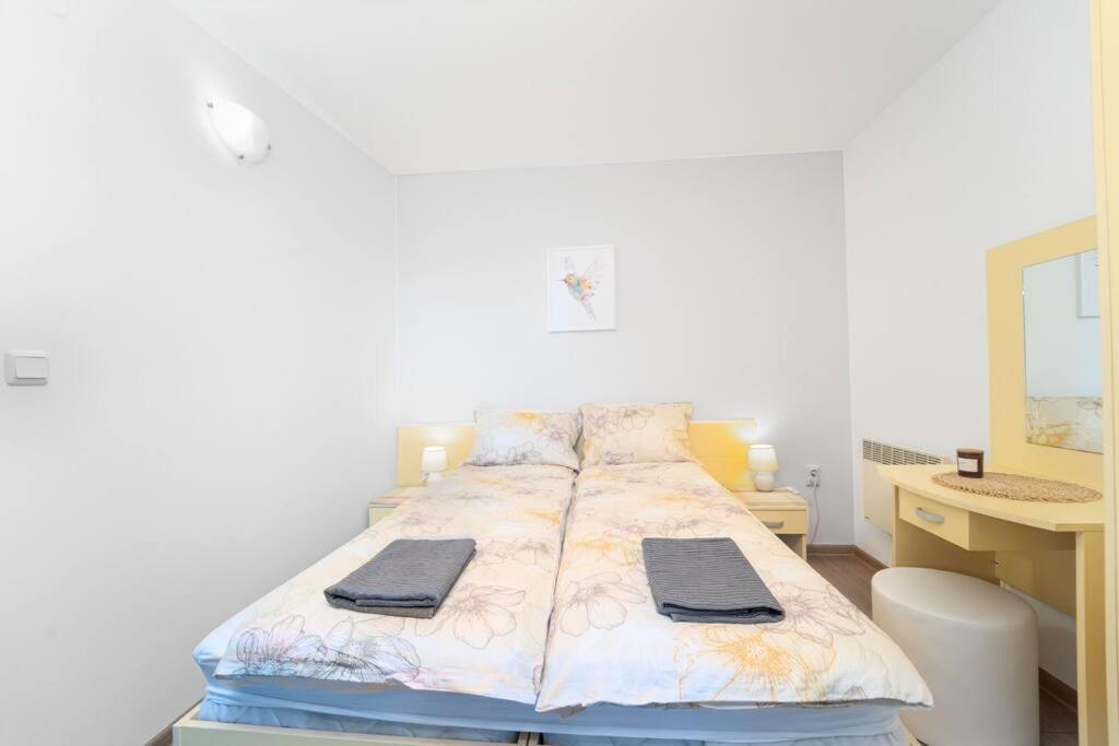 Snow Legend With Terrace Apartment